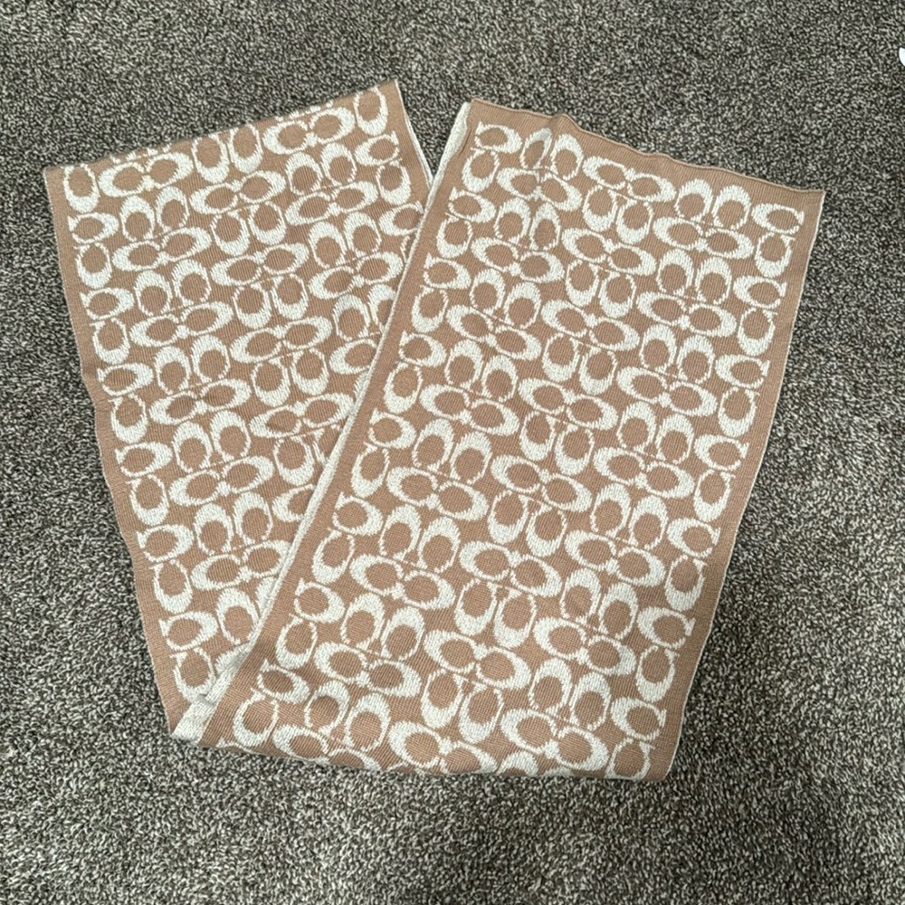 Reversible Coach Scarf
